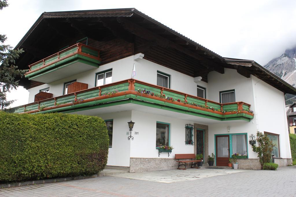 Haus Margit Hotel Ramsau am Dachstein Exterior foto